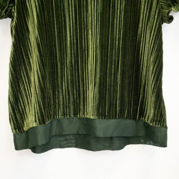 VINTAGE Green Velvet Ribbed Short Sleeve Top - Picture 2 of 7